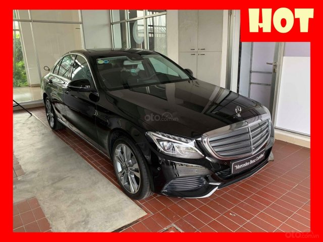 Bán xe Mercedes C250 màu đen nội thất đen, đăng kí 2019 mới chính0