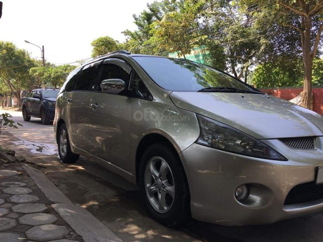 Bán Mitsubishi Grandis 2006 ĐK 2007, màu vàng cát, tự động0