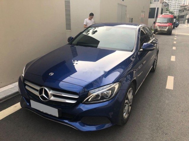 Bán Mercedes C200 đời 2017, màu xanh lam0