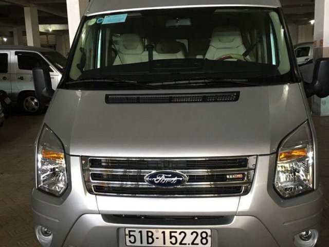 Bán xe cũ Ford Transit Luxury đời 2015, màu bạc