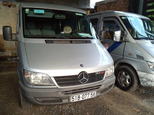 Bán lại xe Mercedes Sprinter năm sản xuất 2012, màu bạc0