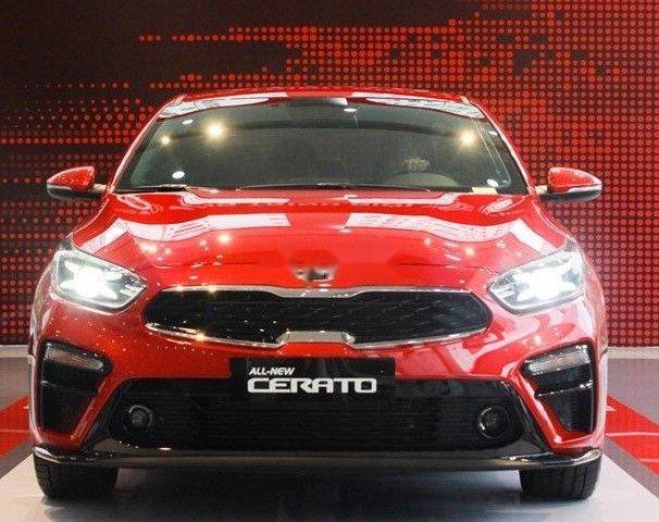 Cần bán xe Kia Cerato 2019, màu đỏ0