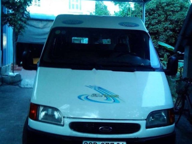 Cần bán xe Ford Transit năm sản xuất 2002, màu trắng, xe nhập0