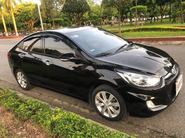 Bán lại xe Hyundai Accent năm 2012, màu đen, nhập khẩu 