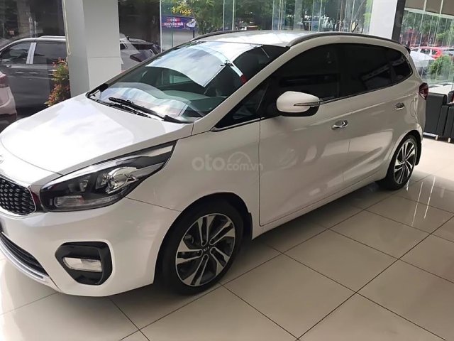 Bán xe Kia Rondo GAT sản xuất 2019, ưu đãi siêu hấp dẫn