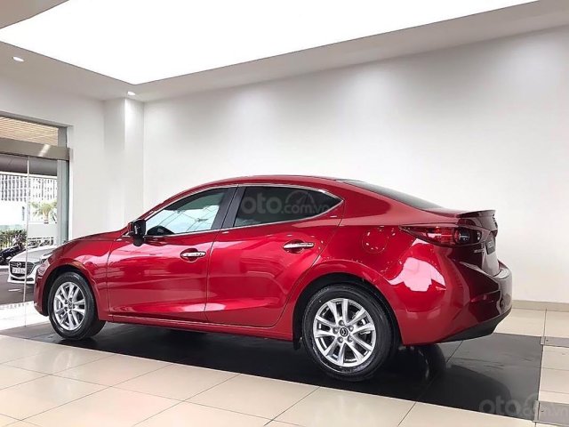 Bán Mazda 3 1.5 AT đời 2019, màu đỏ