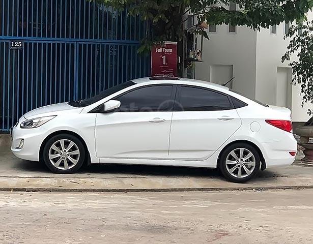 Bán Hyundai Accent Blue đời 2015, màu trắng, nhập khẩu 0