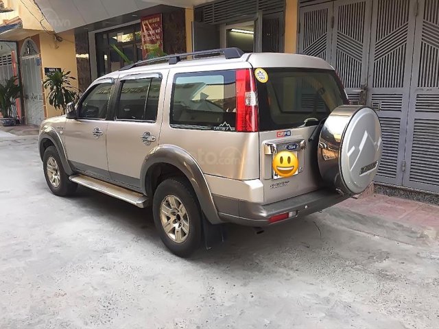 Bán Ford Everest đời 2008, màu bạc0