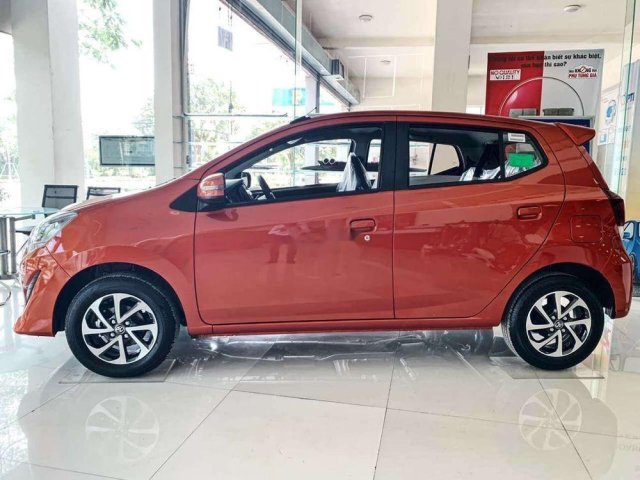 Bán xe Toyota Wigo đời 2019, màu đỏ cam, nhập khẩu0