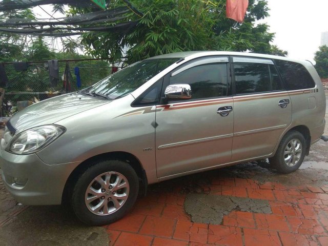 Chính chủ bán Toyota Innova G năm sản xuất 2008, màu vàng cát