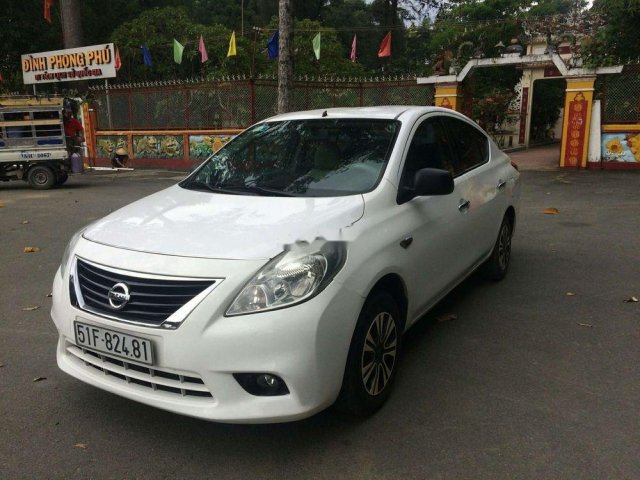 Bán Nissan Sunny sản xuất năm 2016, màu trắng, xe nhập số sàn