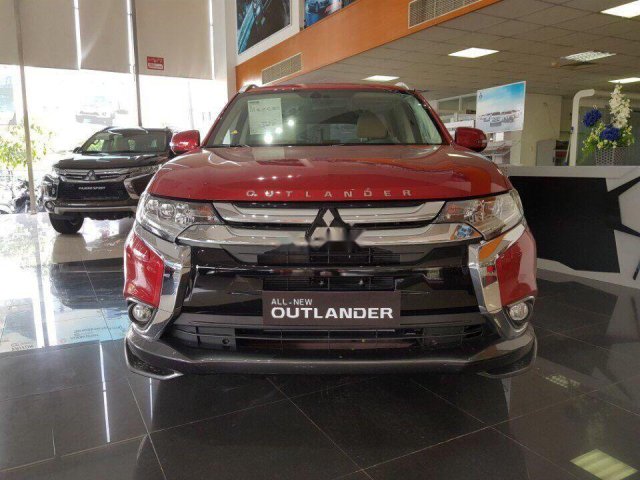 Bán xe Mitsubishi Outlander sản xuất năm 2019, màu đỏ