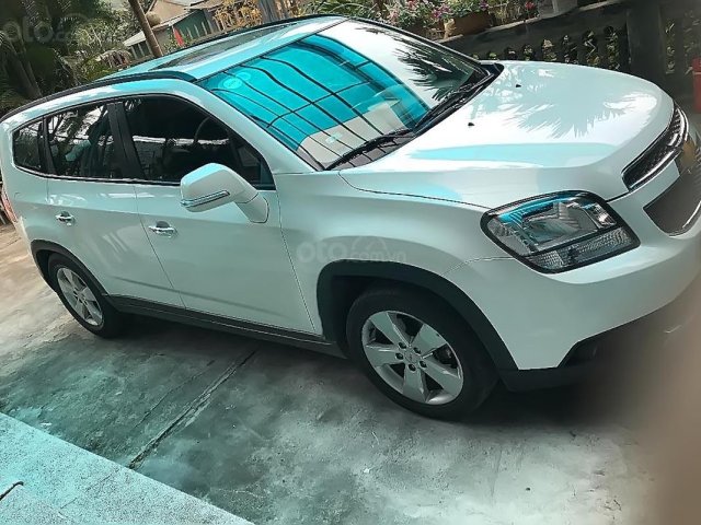 Cần bán xe Chevrolet Orlando đời 2017, màu trắng, xe đẹp 0