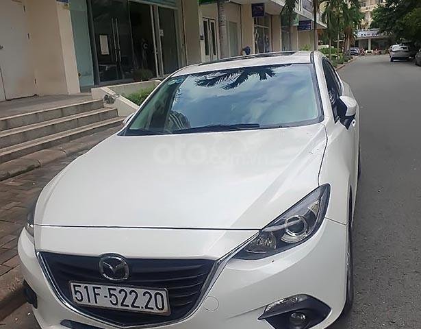 Cần bán xe cũ Mazda 3 2015, màu trắng