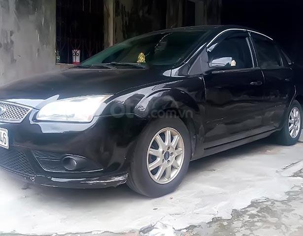 Bán Ford Focus 1.8 MT sản xuất năm 2008, màu đen, xe còn tốt