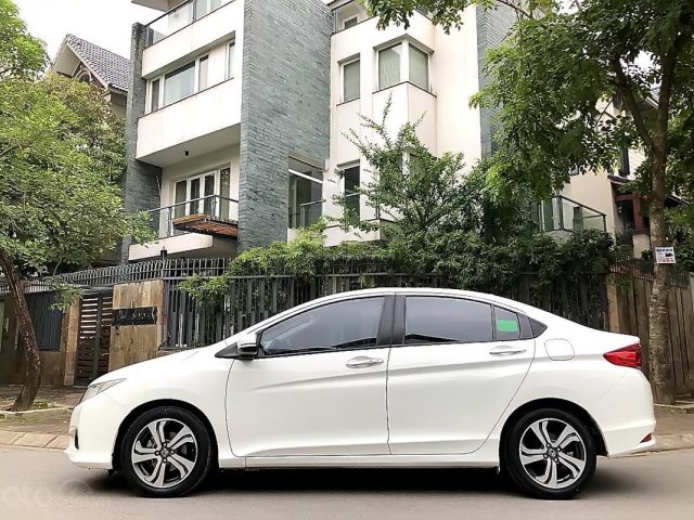 Cần bán Honda City 1.5 AT đời 2016, màu trắng như mới 0