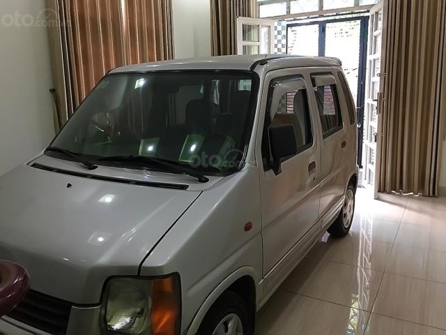 Bán ô tô Suzuki Wagon R+ đời 2004, màu bạc0