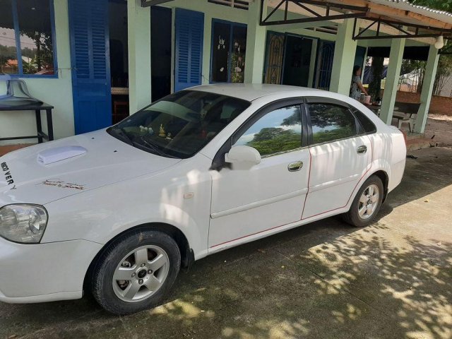 Bán ô tô Daewoo Lacetti MT đời 2005, màu trắng0