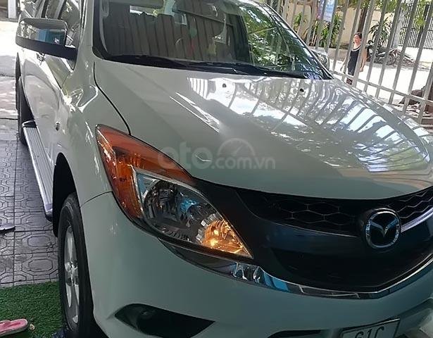 Bán xe Mazda BT 50 sx 2015, màu trắng, odo 39000 km0