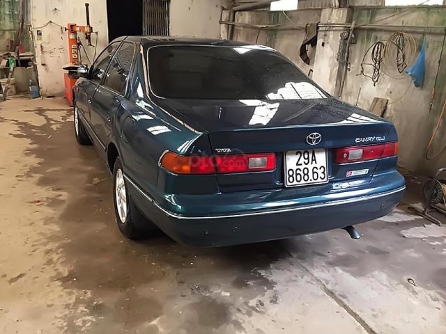 Bán Toyota Camry GLi 2.2 đời 1997, màu xanh lam, xe nhập, số sàn 