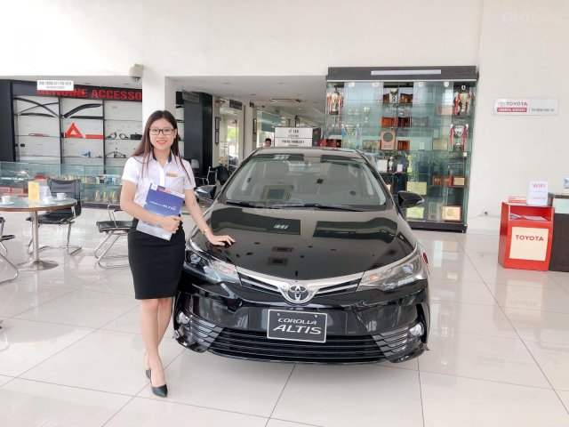 Bán Toyota Corolla Altis giá rẻ nhất, tặng phụ kiện bảo hiểm, trả góp LS 0%, LH: 097.698.77670