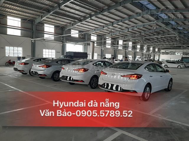 Elantra sx 2019 Facelift KM khủng, tặng full PK, giao ngay, LH: Văn Bảo 09055789520