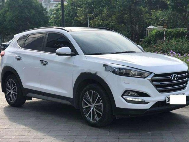 Xe Hyundai Tucson năm 2016, màu trắng, xe nhập còn mới0