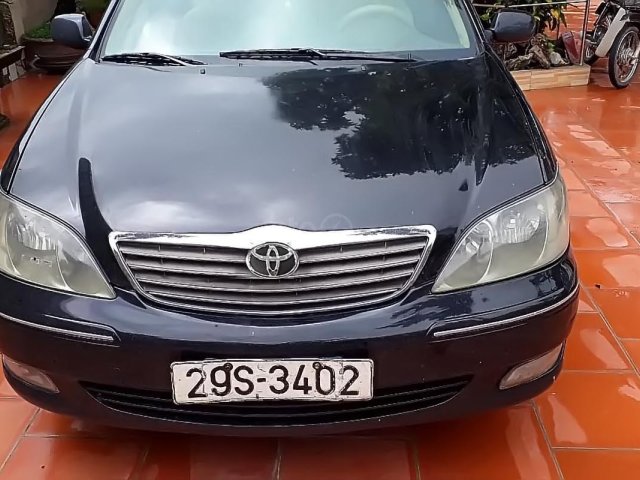 Bán Toyota Camry sản xuất 2002, màu đen, nhập khẩu  