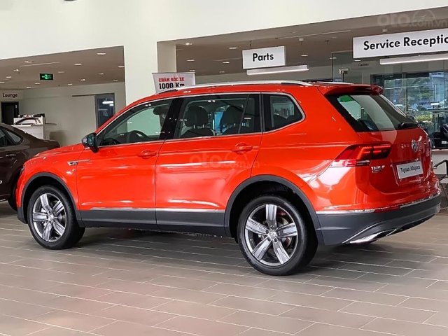 Bán ô tô Volkswagen Tiguan sản xuất 2019, nhập khẩu nguyên chiếc