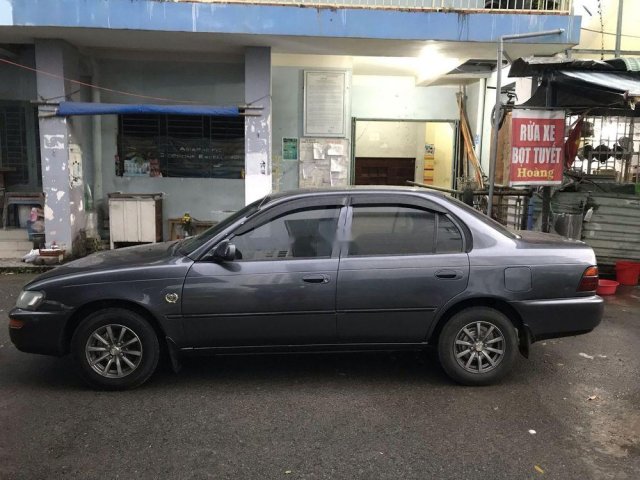 Cần bán gấp Toyota Corolla năm sản xuất 1993, màu xám, nhập khẩu nguyên chiếc0