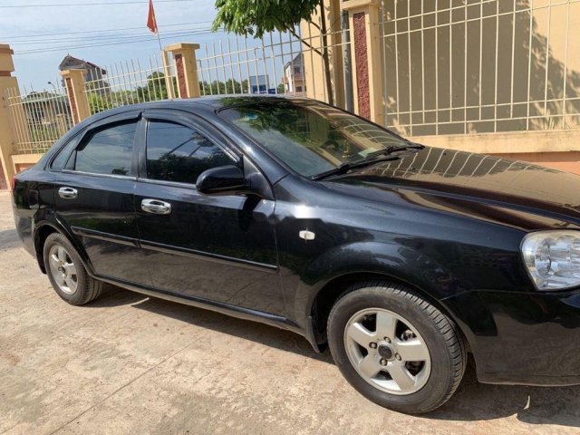 Cần bán xe Daewoo Lacetti sản xuất 2008, màu đen số sàn, giá tốt