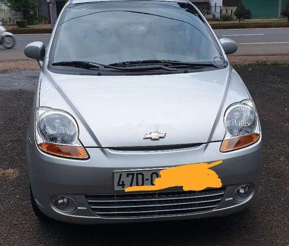 Cần bán xe Chevrolet Spark đời 2015, màu bạc, 146 triệu0