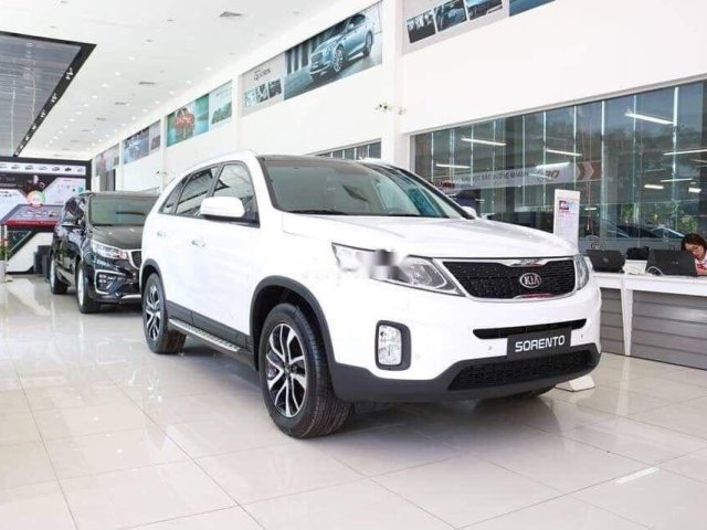 Bán Kia Sorento sản xuất năm 2019, màu trắng, 919tr0