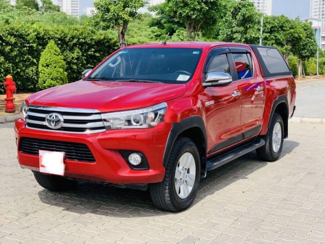 Cần bán Toyota Hilux 4x4 AT năm sản xuất 2016, màu đỏ, nhập khẩu  0