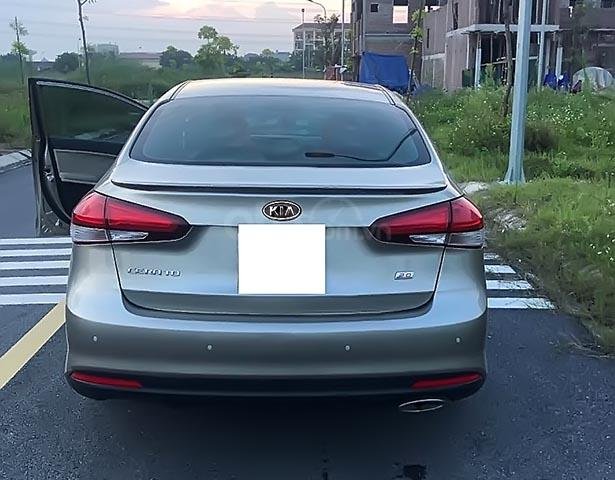 Cần bán gấp Kia Cerato AT 2016 chính chủ, giá tốt0