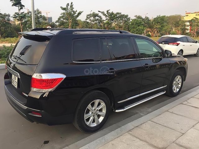 Cần bán xe Toyota Highlander SE 2.7 năm sản xuất 2011, màu đen, nhập khẩu nguyên chiếc chính chủ