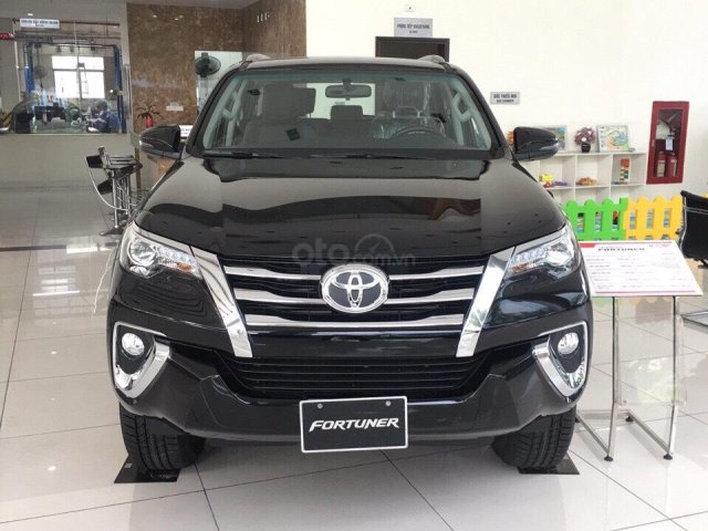 Toyota Fortuner G đời 2019, màu đen mới 100%0