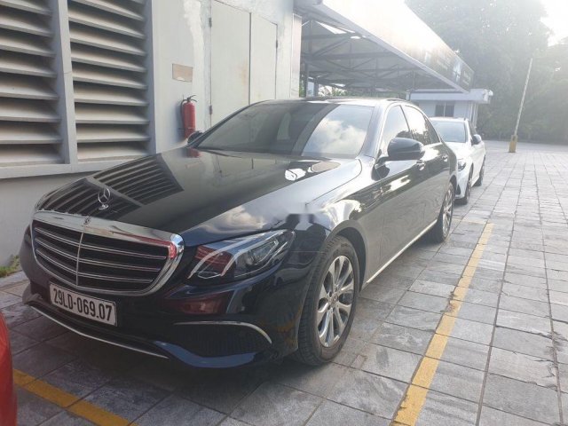 Cần bán xe Mercedes E class 20170