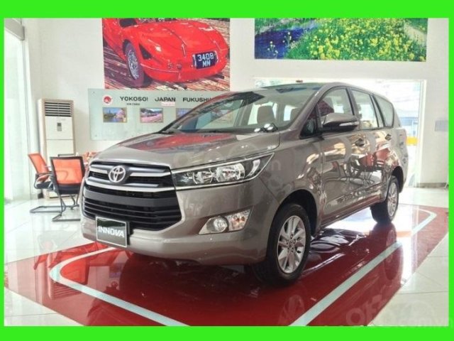 Toyota Tân Cảng - Innova số sàn - Ưu đãi lớn chỉ 200tr nhận xe, Hotline 09330006000