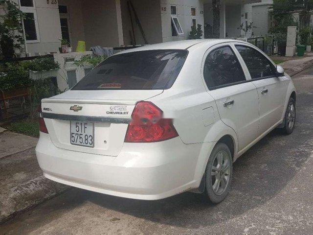 Gia đình bán Chevrolet Aveo LT sản xuất năm 2015, màu trắng
0