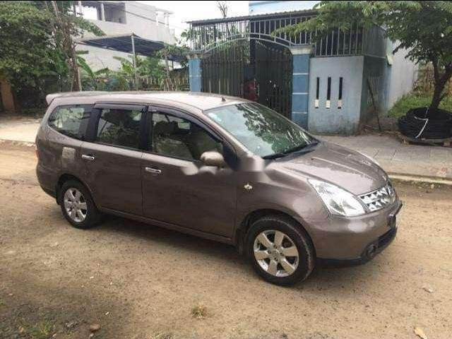 Bán xe Nissan Grand livina sản xuất năm 2011, xe nhập, giá tốt0