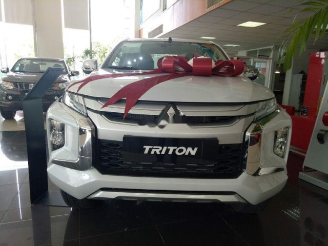 Bán Mitsubishi Triton đời 2019, màu trắng, xe nhập0