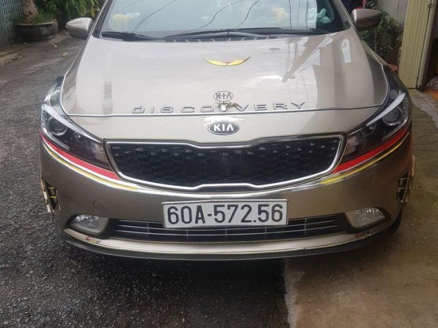 Bán Kia Cerato đời 2018, màu bạc chính chủ, giá chỉ 500 triệu0