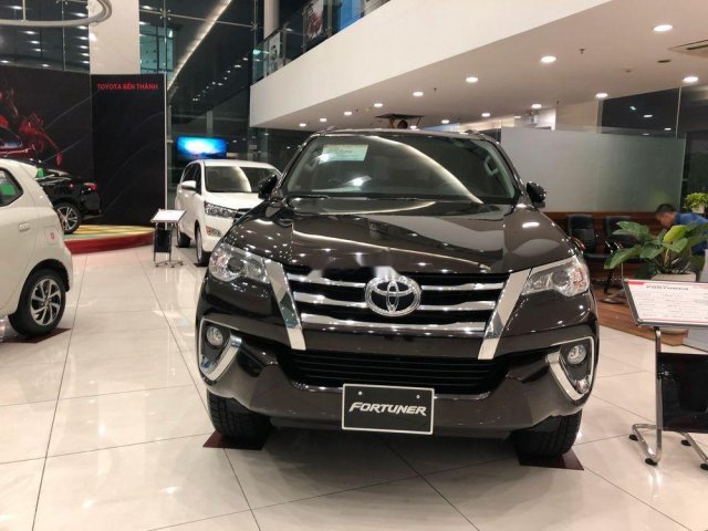 Bán xe Toyota Fortuner đời 2019, giao xe nhanh