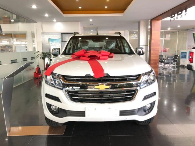 Bán ô tô Chevrolet Colorado đời 2019, màu trắng, nhập khẩu, giá chỉ 594 triệu