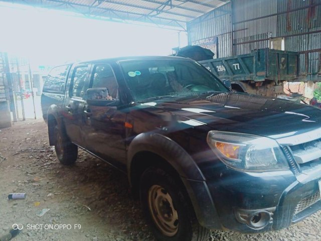 Bán lại xe Ford Ranger đời 2011, màu đen, số sàn, một cầu0