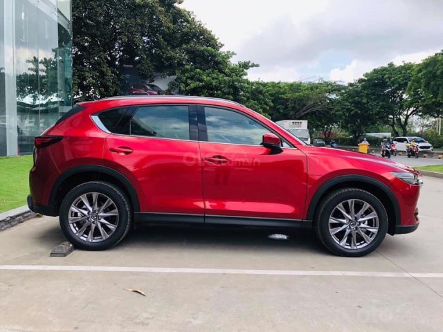 Giá xe Mazda CX5 mới nhất giảm giá sâu nhất tại Hà Nội>100tr, hỗ trợ BHVC, PK, đăng kí xe, LH 0964860634