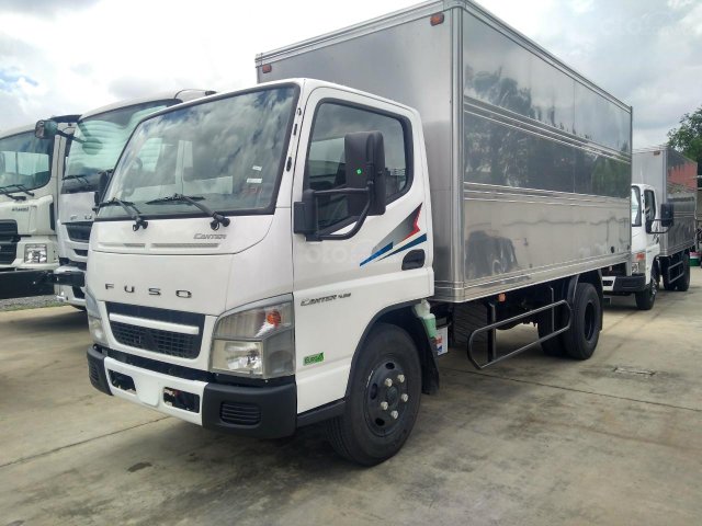 Xe tải Mitshubishi Fuso Canter 4.99 / xe tải Nhật bản 2.1 tấn mới 100%0