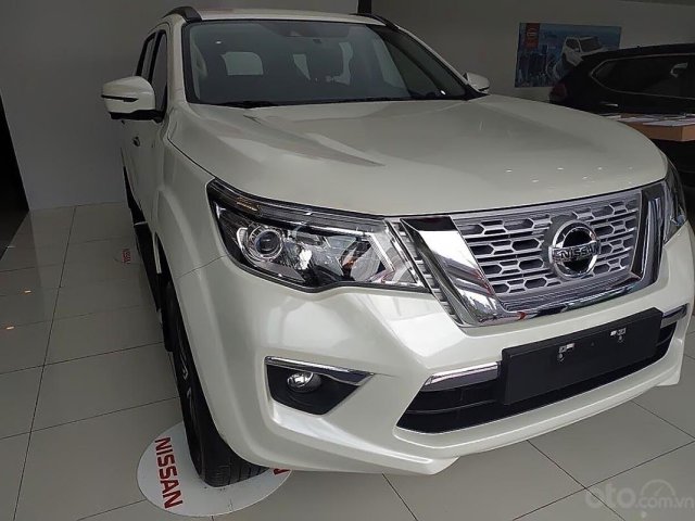 Bán Nissan Terra S 2.5 MT 2WD năm 2019, màu trắng, xe nhập