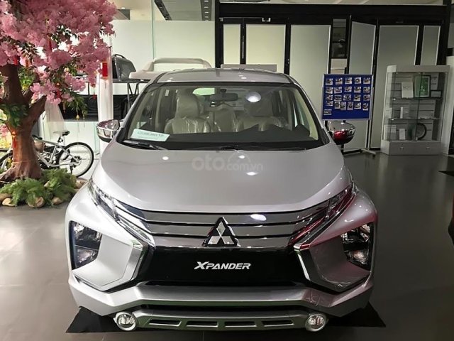 Bán Mitsubishi Xpander 1.5 AT sản xuất 2019, màu bạc, nhập khẩu0